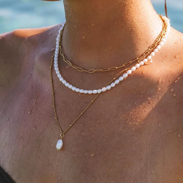 Pearl Pendant Necklaces