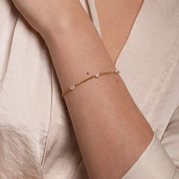 Pearls Bracelets