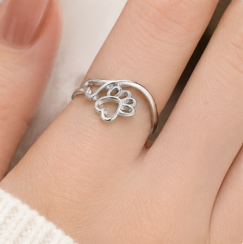 Love & Paw Ring