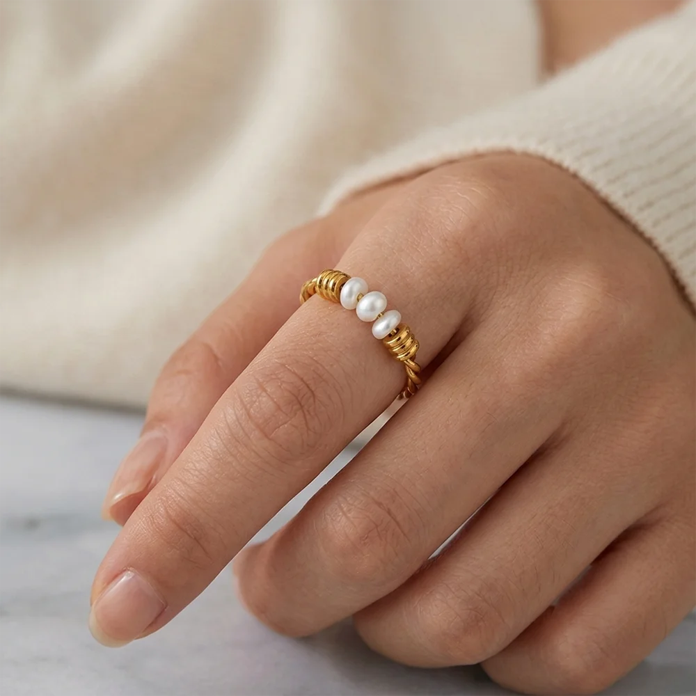 Nerina Pearl Ring